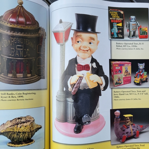 O'Brien's Collecting Toys 12th Ed. ~ Collector's ID & Value Guide FINAL PRICE - Picture 10 of 16